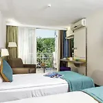 Ralitsa Aquaclub 4* Αλμπένα