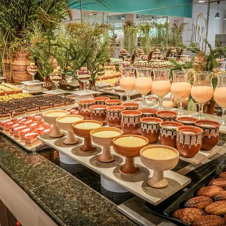 Готель Ralitsa Aquaclub 4*