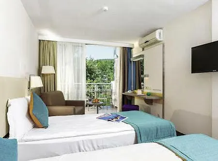 Ralitsa Aquaclub 4* Албена