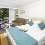 Ralitsa Aquaclub Хотел 4*
