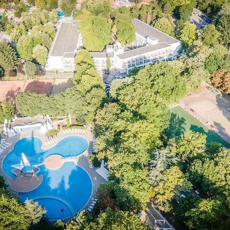 Ralitsa Aquaclub 4*