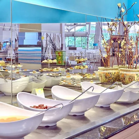 Ralitsa Aquaclub 4* Albena