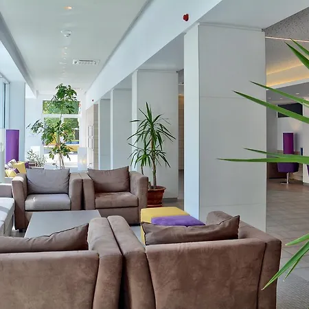 Ralitsa Aquaclub Αλμπένα