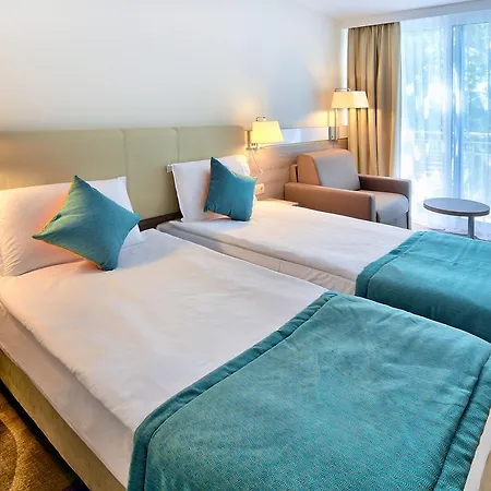 Ralitsa Aquaclub Αλμπένα