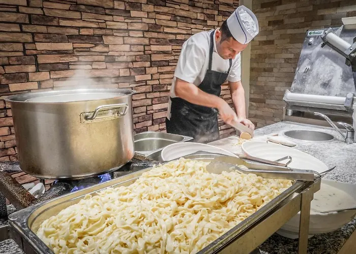 Ralitsa Aquaclub Hotel 4*