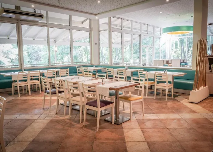 Hotel Ralitsa Aquaclub 4*